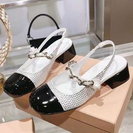 Exquisite French Small Fragrant Full Diamond Sandals, High-end Fairy Style Crystal 2024 New Low Heel Women's Shoes, Summer