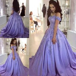 Aplique Lace Lavender 2020 Vestidos do baile O ombro de ombro de cetim de cetim Made Made Towns Celebrity Formal OCN desgaste