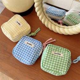 Storage Bags Plaid Mini Square Bag Portable Large Capacity Adorable Sanitary Napkin Multifunctional Candy Colour Purse