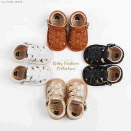 Sandals Baby Sandals Soft Leather Roman Style Preschool Summer Womens Shoes 0-18M Sandals Novice Anti slip First Step WalkerL240429