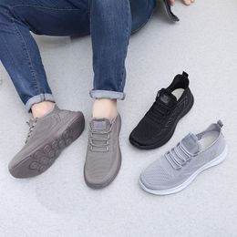 Sports shoes for men in spring and summer new men's casual shoes with anti slip and breathable mesh hollowed out soft soles comfortable sports shoes