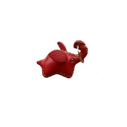 Cute leather animal elephant keychain bag charms car auto key chains key ring women backpack jewelry accessories anillas llavero 240429