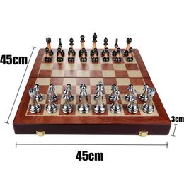 45X45X3cm Luxury Metal Retro European Decoration Sets Wooden Chess Figures Family Classic Solid Folding Checkerboard Professiona 240415