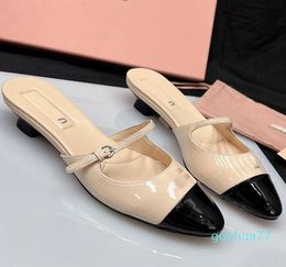 Designer -Sandali di moda pantofole vuote di qualità di qualità size di lusso estate