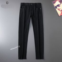 Causal Men Jeans New Fashion Mens Stylist Black Blue Skinny Ripped Destroyed Stretch Slim Fit Hip Hop Pants top quality B7