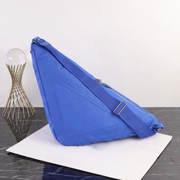 Classic vintage style croissant shoulder bag crossbody bag handbag cowhide fashion simple atmosphere 2VY007