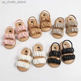 Sandalen Baby Mädchen Sandalen niedlich nicht glatt weicher Soly -Prinzessin Schuhe Beach Slipper Childrens Erster Wanderschuhesl240429