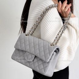 Küçük flep çantası 23cm omuz çantası tasarımcı kadın 10a ayna kalitesi küçük klasik çanta zinciri çapraz gövde çantası kutu c002a