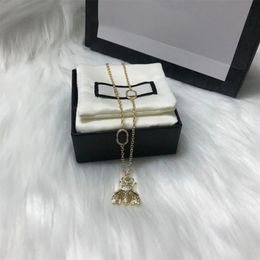 Ladies Bee Letter Diamond Pendant Necklace with Box Party Festival Fashion Gift Jewellery Charm Exquisite Trendy Bling Chain3381