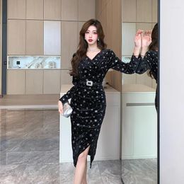 Casual Dresses 2024 Autumn French Gentle Wind Ultra-slim Design Sense Niche Slit Dress