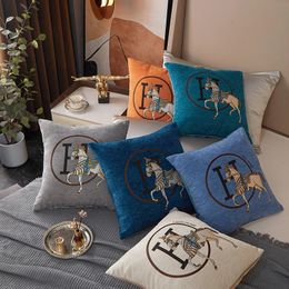 Chenille Cushion Cover Horse Embroidered Jacquard Pillow Case Home Decorative Letter Pillowcase Office Sofa 240428