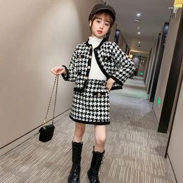 Clothing Sets Autumn Childrens Cardigan Skirt 2pcs Girl Knitted Coat Suit Fashionable Ladies Kids Girls Clothes Set