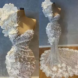 واحدة من الفساتين حورية البحر بريق مسائي مصمم كتف الترتر يدويًا الزهور المصنوعة يدويًا