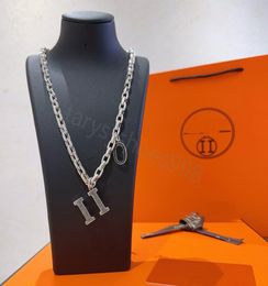 Progettato dal maestro di lusso 925 collana in argento sterling H Jewelry Fashion Collace è il regalo per gli accessori della moda preferiti per il viaggio per feste di nozze