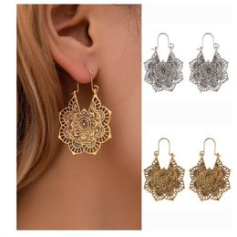 Retro National Style Metal Hollow Flower Pendant Earrings for Women Bohemian Carved Court Earrings Wedding Party Jewellery Gift AB217