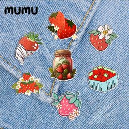 Brooches 2024 Strawberries Lapel Pin Sweet Strawberry Acrylic Handmade Epoxy Jewelry Shirt Bag Badge