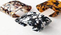 Retro Abalone Leopard Acrylic Bracelets Women Resin Simple Geometry Round Open Female Punk Jewelry Accessories 202075410255434459