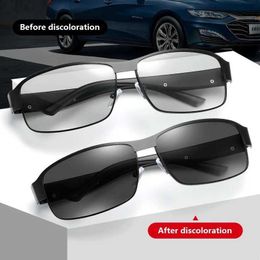Sunglasses New Mens Photochromic Polarised Men Driving Chameleon Sun Glasses Change Colour Shades For Man Day And Night UV400 H240429