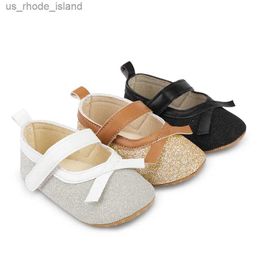 Sandaler Spring/Summer Womens Sandaler Vintage Breattable Anti Slip Preschool Shoes Solid Color Soft and Bekväm babyskor240429