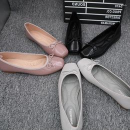 Casual Shoes Spring 2024 Patent Leather Flat Women Ballerina Round Toe Shallow Ballet Flats Slip On Loafers Office Ladies