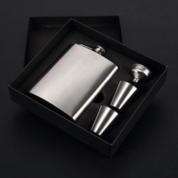 Stainless Steel 8 Oz Hip Flask Set Portable Pocket Alcohol Wine Bottles Drinkware Funnel Cups Bottle Kits Whiskey Container Pot Boxed Business Gift HY0107