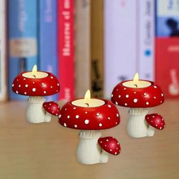 Candle Holders Elegant Holder Resin Christmas Gift Mushroom Tea Scented Candlestick For Room Bathroom