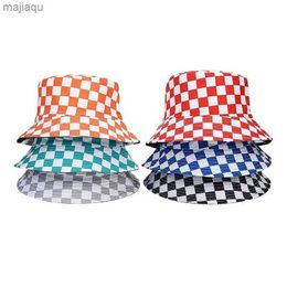 Caps Hats New Fashion Checkered Bob Hat Bana Toilet Hat Womens Reversible Travel Beach Fishing Hat Street Clothing Hip Hop HatL240429