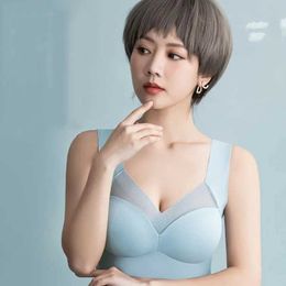 Bras Seamless Bra All-in-one Fixed Cup Seamless Bra for Women with Small Breasts Holding Together A Non-underwire Bra Y240426