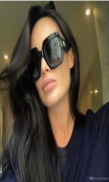 2018 Luxury Square Sunglasses Women Italy Brand Designer Diamond Sun glasses Ladies Vintage Oversized Shades Female Goggle Eyewear3773261