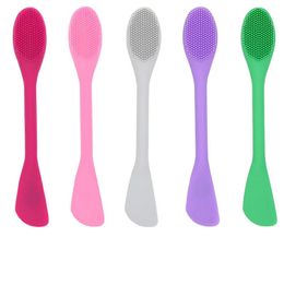 Silicone Facial Mask Brush Soft Head with Scraper Integrated Dual-use Mud Film Brush DIY Film Adjusting Beauty Tool Beauty