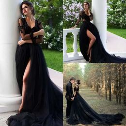 Suknia v Bridal Black Sukies Wedding Wspaniałe szyi długie rękawy koronkowe aplikacje zamiatanie pociągu Tiul Satin Country African Plus Size