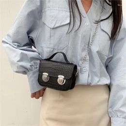 Shoulder Bags 2024 Korean Version Of Simple Lock Mini Foreign Style Slung Mouth Red Envelope Tide Bag