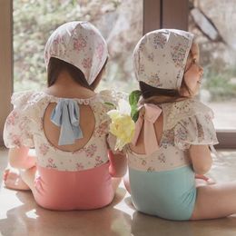 Baby Swimwear Girl Swimsuit Summer Lace Oneck Swimwear senza schienale con cappello Bambini One Piece Girls Green Swim Clothes CC153