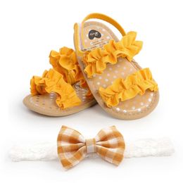 Sandals Baby girl summer sandals non slip soft sole pleated flat shoes for toddlersL240429