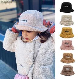 Caps Hats Winter baby girl bucket hat cute cashmere letter childrens fisherman hat solid flat top hat outdoor thick warm sun hatL240429