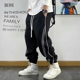 Mens Pants Korean street clothing sports jogging pants mens clothing hiphop running jogging pants patch work stripes jogging pants Harajuku Trousers me J240429