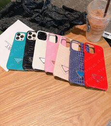 Luxury Crocodile Skin Triangle P Mobile Phone Cases for iPhone 14 14pro 13 Mini 13pro 12 11 Pro Max X Xs Xr PU Leather Shell Cover6043340