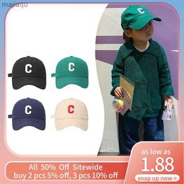 Caps Hats C-letter Childrens Baseball Hat Fashionable Embroidered Childrens Duck Tongue Hat Summer Outdoor Sunshine Sunshade Cotton Casual Girl Boys HatL240429
