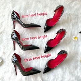 Domande di scarpe vestite Designer Teli alti scarpe rosse lucida per le donne classiche tacchi sottili da 10 cm da 12 cm da 12 cm per paletti di pelle di palette nere doghelloni per matrimoni tacchi