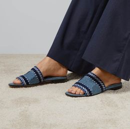 Designer Women Slide Blue Denim Slides Casual Flat Shoes Sandals With Embroidered Mules Weaving Luxury Sandale Summer Beach Leather Sole New Style Fashion Slippers