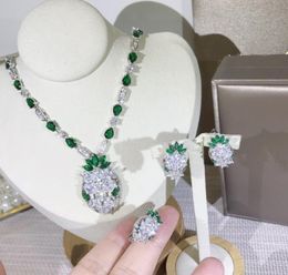 Luxury Lady Brass Full Diamond Green Zircon Eyes Princess Snake Head Serpent 18K Plated Gold Necklaces Chokers Earrings Rings Jewe8123193