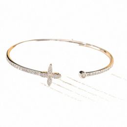 luxury Designer Women Bracelet Stainl Steel Clover Bracelet Classic Fi Diamd Jewellery Gold Bracelet Sier No Fade No Allergy Memori e4N3#