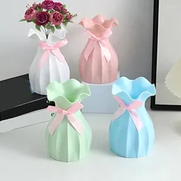 Vases 1PC Pretty Vase Wavy Plastic Bowknot Flower Arrangement Macaron Color Sleek Creative Ornamental Nordic Style