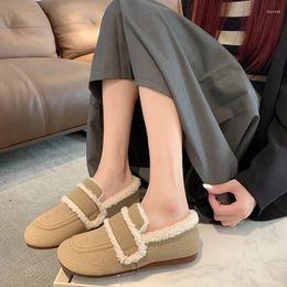 Casual Shoes Retro Flat Bottomed Women's 2024 Autumn And Winter Thick Plush Cotton With Soft Soles Boken Single Traf