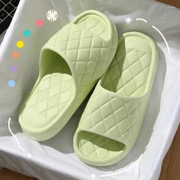 Slippers Summer Women Beach Thick Platform Eva Men Home Flip Flops Ladies Fashion Soft Sole Cloud Sandals Light Slides