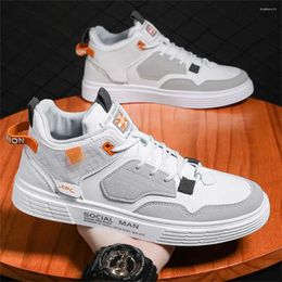 Casual Shoes Round Foot Nose Silver Color Mens Designer Sneakers Trend For 2024 Sport Trainers Trends Chassure Cuddly