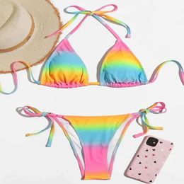 Tie boyalı mayo üçgen çanta bağ boyun asılı bikini tanga seksi bölünmüş vücut mayo yeni bikini