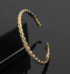 gold bracelet for women men diamond bangle stainless steel bracelet design Jewellery woman love tennis charms luxurious designers je8344964