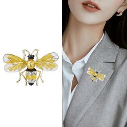 Brooches Fashionable Large Insect Brooch Pin Sparkling Rustproof Corrosion Resistant Dress Coat Accessory