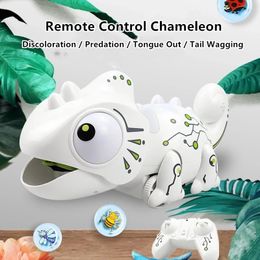 High Simulation Chameleon 2.4G Remote Control RC Robot With Light Sound Effect Tail Swing Extendable Tongue Intelligent Animal 240418